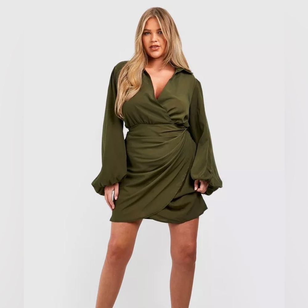 New Boohoo 
PLUS BLOUSON‎ SLEEVE WRAP DRESS